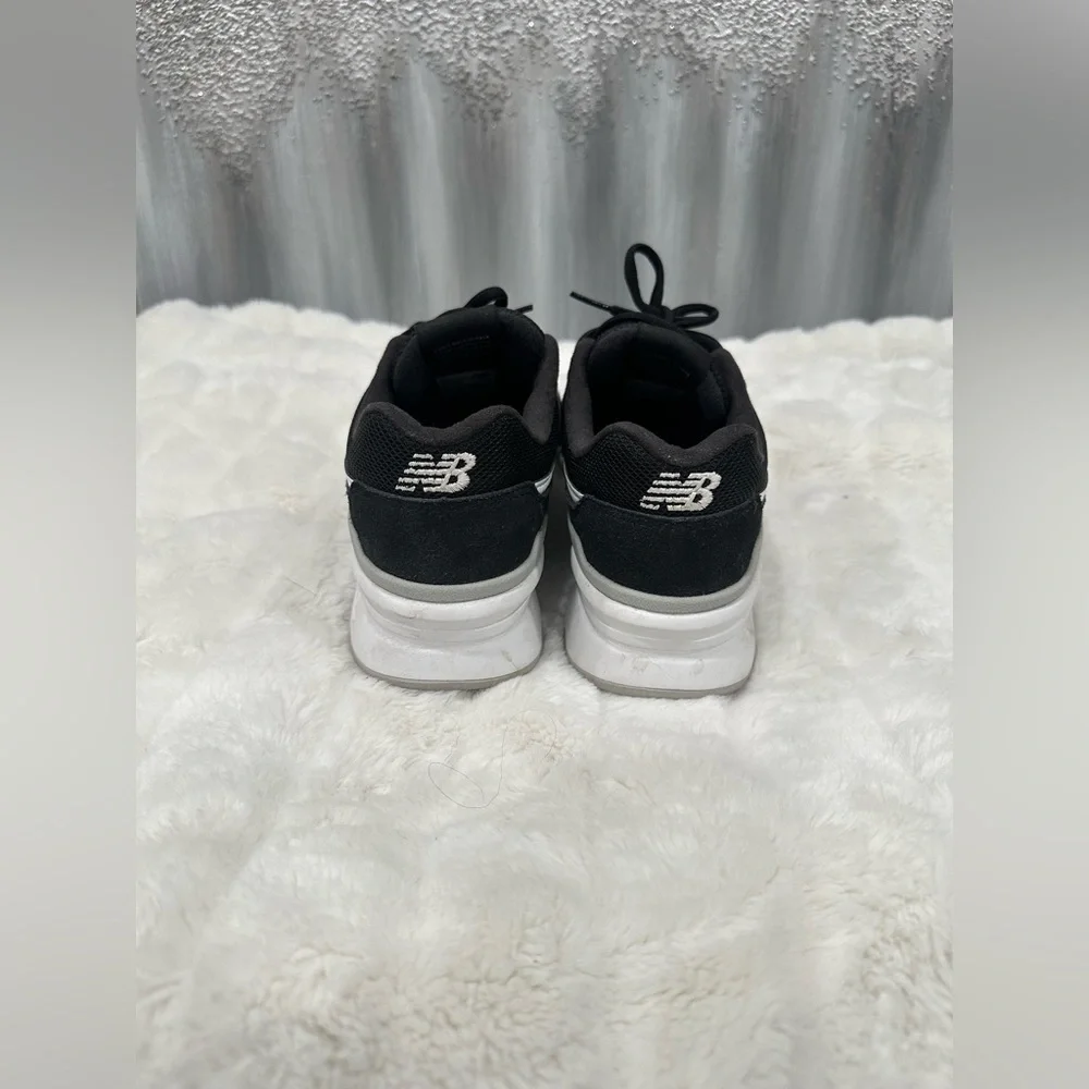 New Balance 997th Sneaker Women’s 9 - Picture 3 of 6